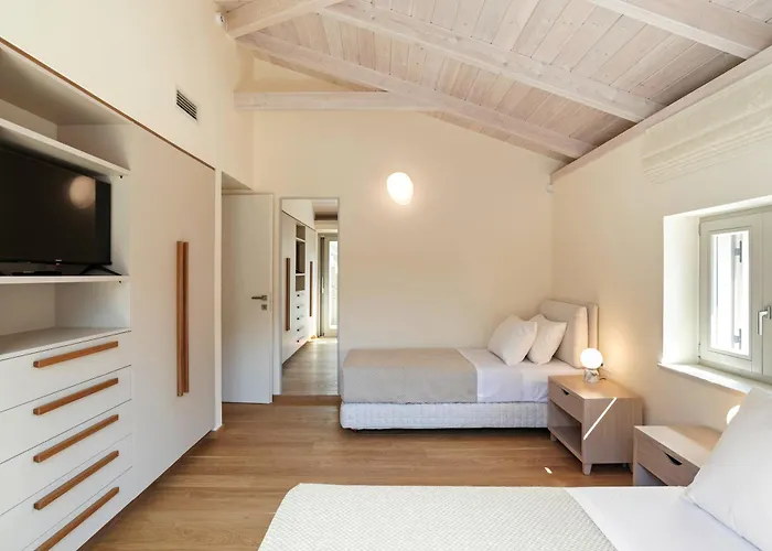 Kormoranos-hydrobates Waterfront Chania (Crete)