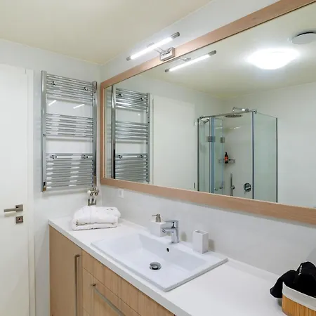 Kormoranos-hydrobates Waterfront Villa