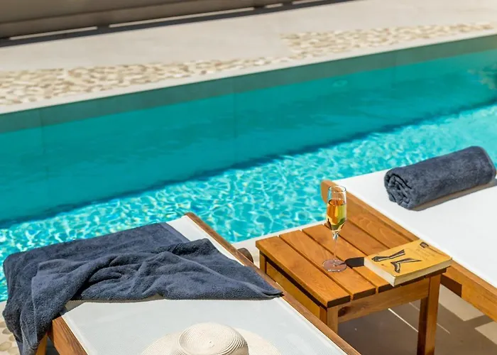 Kormoranos-hydrobates Waterfront *