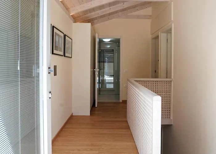 Kormoranos-hydrobates Waterfront Villa