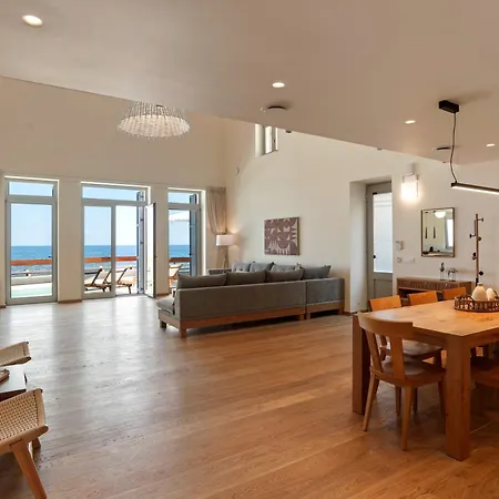 Kormoranos-hydrobates Waterfront Villa