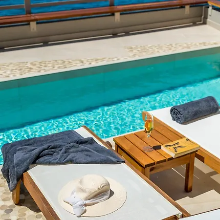 Kormoranos-hydrobates Waterfront *