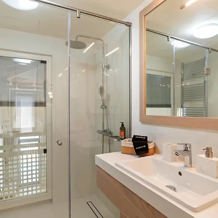 Kormoranos-hydrobates Waterfront Chania (Crete)