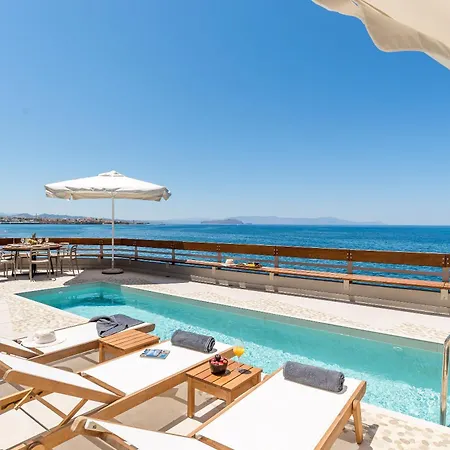 Kormoranos-hydrobates Waterfront