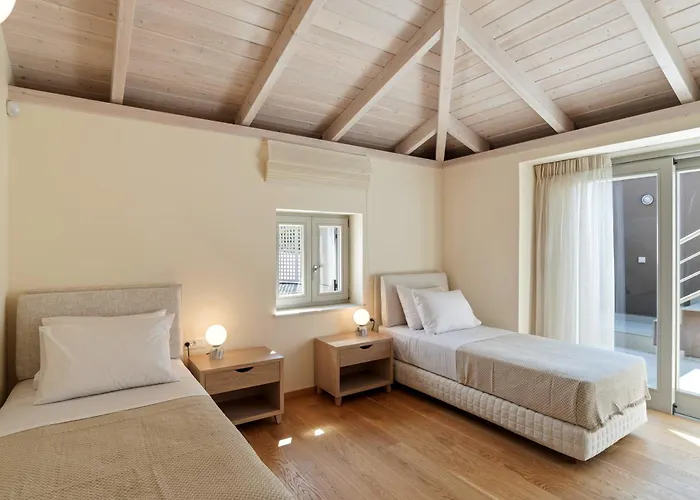 Kormoranos-hydrobates Waterfront * ハニア