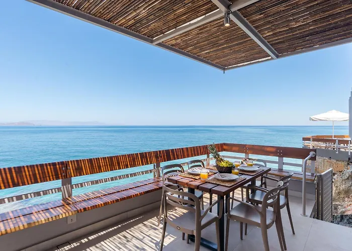 Kormoranos-hydrobates Waterfront *