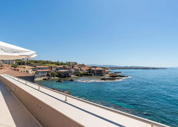 Kormoranos-hydrobates Waterfront * La Canea